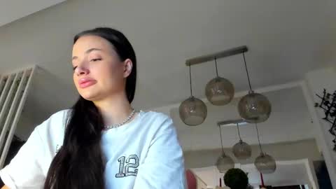 Ir s room online show from November 16, 2025, 6:19 am