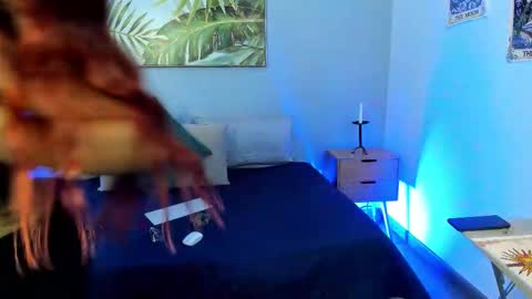 Iris Rosse online show from October 27, 2025, 6:56 pm