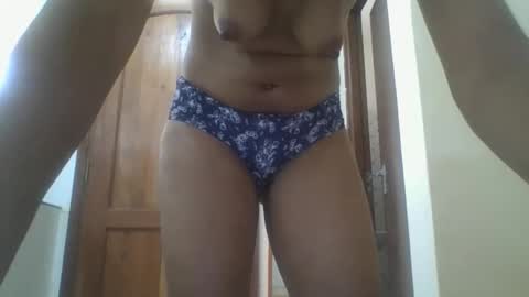 Snapshot of iris_love2 chatting on March 5, 2026, 11:28 am iris_love2 online show from March 5, 2026, 11:28 am