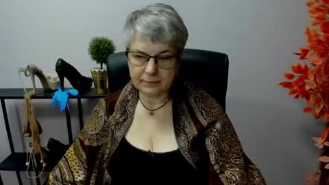 I R I S online show from February 24, 2025, 7:11 am