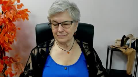 I R I S online show from September 26, 2025, 7:34 am