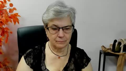 I R I S online show from September 29, 2025, 6:18 am