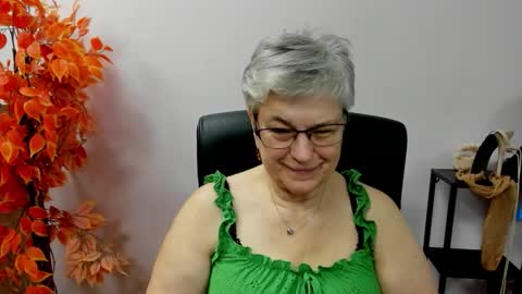I R I S online show from October 17, 2025, 7:33 am