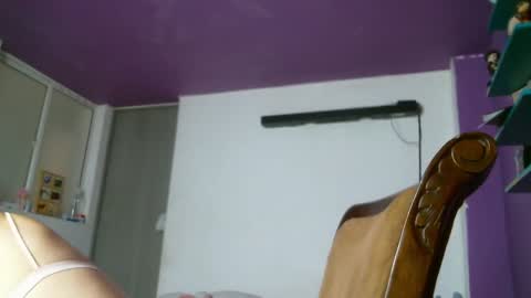 Camilla online show from December 14, 2024, 4:52 pm