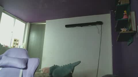 Camilla online show from March 1, 2025, 1:29 pm