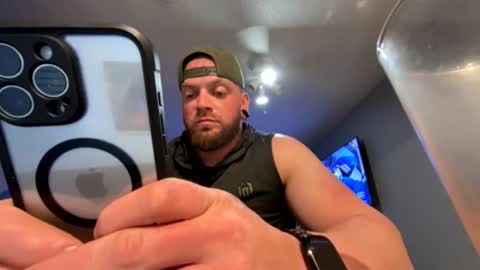 irish419111 online show from February 16, 2026, 5:25 am