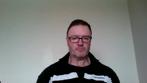 irish_pipe online show from April 10, 2026, 9:36 am