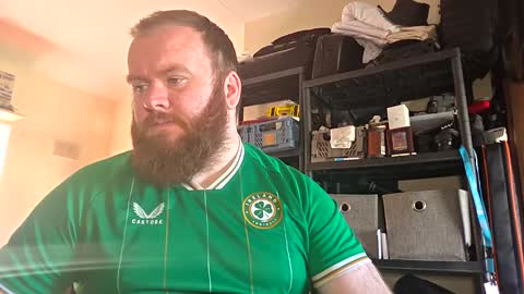 twitter theirishman205 online show from October 29, 2025, 12:40 pm