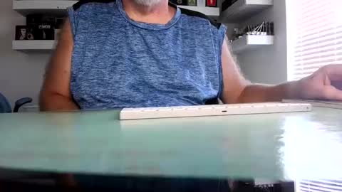 Irishdudelove online show from September 24, 2025, 8:23 pm