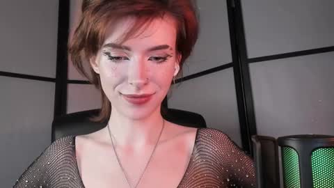 Miss Iris Fansly Miss Iris new inst.  online show from January 14, 2025, 5:12 pm