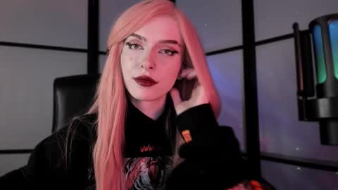 Miss Iris Fansly Miss Iris new inst.  online show from February 21, 2025, 12:17 pm