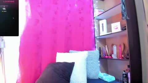 Snapshot of iriss_25 chatting on January 13, 2025, 12:13 pm iris online show from January 13, 2025, 12:13 pm