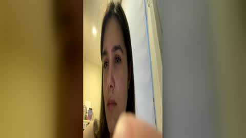 irisss31 online show from May 7, 2026, 5:40 pm
