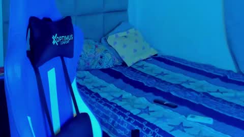 Iron online show from March 2, 2025, 5:54 am