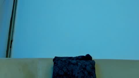 Iron online show from October 17, 2025, 12:14 am