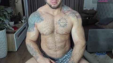 ironhulk22 online show from January 5, 2025, 7:17 am