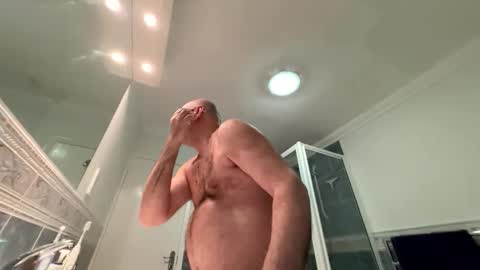 Ironkokkk online show from April 16, 2026, 8:09 pm