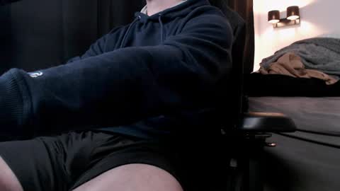 Sam online show from April 9, 2026, 4:12 pm