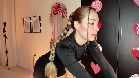 Snapshot of isa_____ chatting on February 27, 2025, 12:21 am isa_____ online show from February 27, 2025, 12:21 am