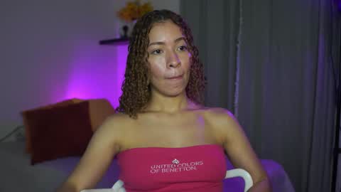 Snapshot of isa_____ chatting on September 23, 2025, 2:03 am isa_____ online show from September 23, 2025, 2:03 am