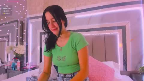 Snapshot of isa_blue1 chatting on February 19, 2026, 2:02 pm ISA online show from February 19, 2026, 2:02 pm