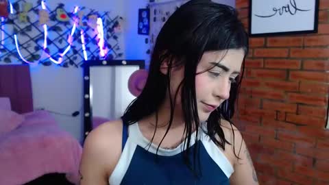 isabela online show from September 20, 2025, 3:18 am