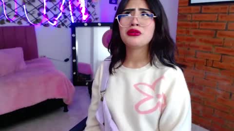 isabela online show from September 20, 2025, 10:11 pm