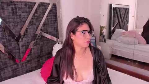 oIssaJonneso online show from February 16, 2026, 12:56 pm