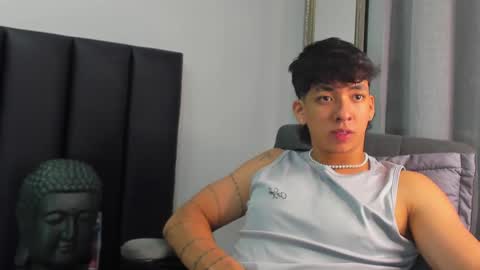 isaac_cryston online show from February 18, 2025, 10:25 pm