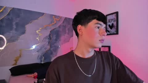 Isaac Kurtt online show from December 2, 2025, 7:31 pm