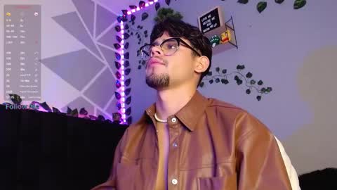 Isaac Saenz. online show from December 4, 2024, 1:25 am