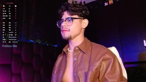 Isaac Saenz. online show from December 14, 2024, 9:45 pm