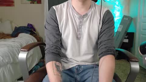 isaac online show from September 23, 2025, 10:02 pm