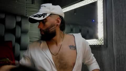 Isaac FVercettis online show from December 1, 2025, 12:15 am