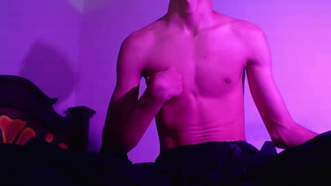 isaac online show from December 28, 2024, 2:01 am