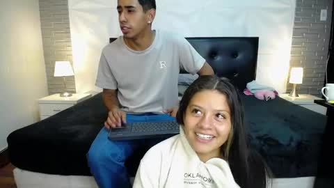 Snapshot of isaak_salomee chatting on June 9, 2026, 12:17 pm isaak_salomee online show from June 9, 2026, 12:17 pm
