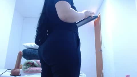 isabel online show from June 8, 2026, 6:52 pm