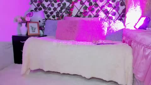 Isa online show from April 20, 2026, 9:38 pm