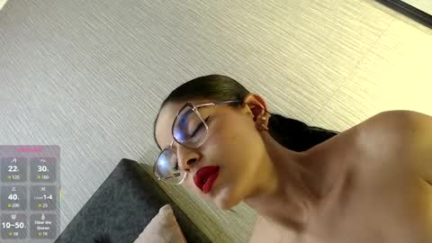 ISABELA online show from April 10, 2026, 5:23 am