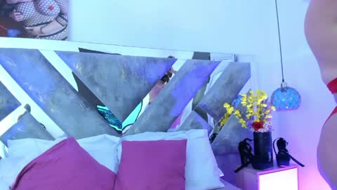 Snapshot of isabela_parkerr chatting on May 2, 2026, 12:43 pm Mommy Isa online show from May 2, 2026, 12:43 pm