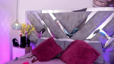 Snapshot of isabela_parkerr chatting on May 11, 2026, 1:06 pm Mommy Isa online show from May 11, 2026, 1:06 pm