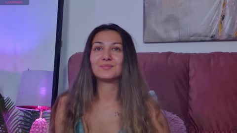 Snapshot of isabelasasha chatting on September 9, 2025, 6:35 am Isa online show from September 9, 2025, 6:35 am