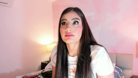 isabelastefano online show from April 10, 2026, 3:23 am