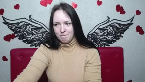 IsabelBlackberry online show from March 9, 2025, 9:24 am