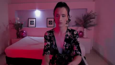 IsabelFernandez online show from September 23, 2025, 5:43 am