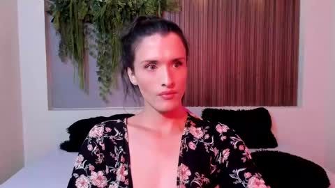 IsabelFernandez online show from September 26, 2025, 6:50 am
