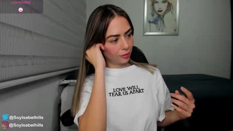 Snapshot of isabelhills chatting on October 14, 2025, 11:49 pm Isa online show from October 14, 2025, 11:49 pm