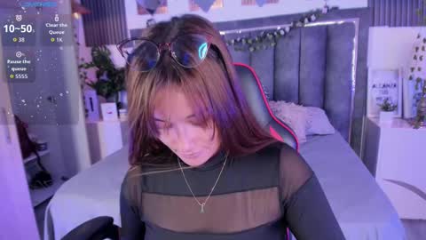 isabella Fox online show from September 29, 2025, 9:08 pm