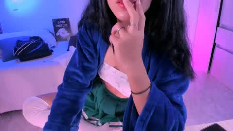 Snapshot of isabella525 chatting on March 10, 2025, 8:56 pm Isabella online show from March 10, 2025, 8:56 pm