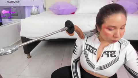 Isa online show from January 31, 2025, 3:41 am